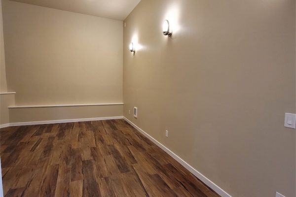 laminate hardwood-flooring in living room-1440x960