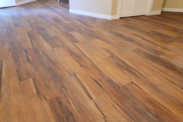 laminate hardwood-flooring in living room 1440x960